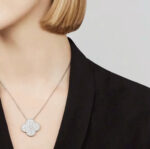 [Eternal Jewelry]CLOVER 25MM LARGE PENDANT DIAMOND PAVED SILVER NECKLACE - 图片 2