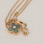 [Eternal Jewelry]CLOVER 15MM DIAMOND AND MOTHER-OF-GREY NECKLACE - Image 2