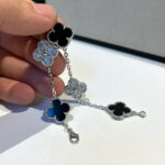 [Eternal Jewelry]CLOVER 5 MOTIF ONYXS DIAMOND BRACELET SILVER - 图片 3