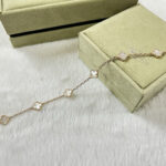 [Eternal Jewelry]CLOVER 6 MOTIF WHITE MOP BRACELET - 图片 5